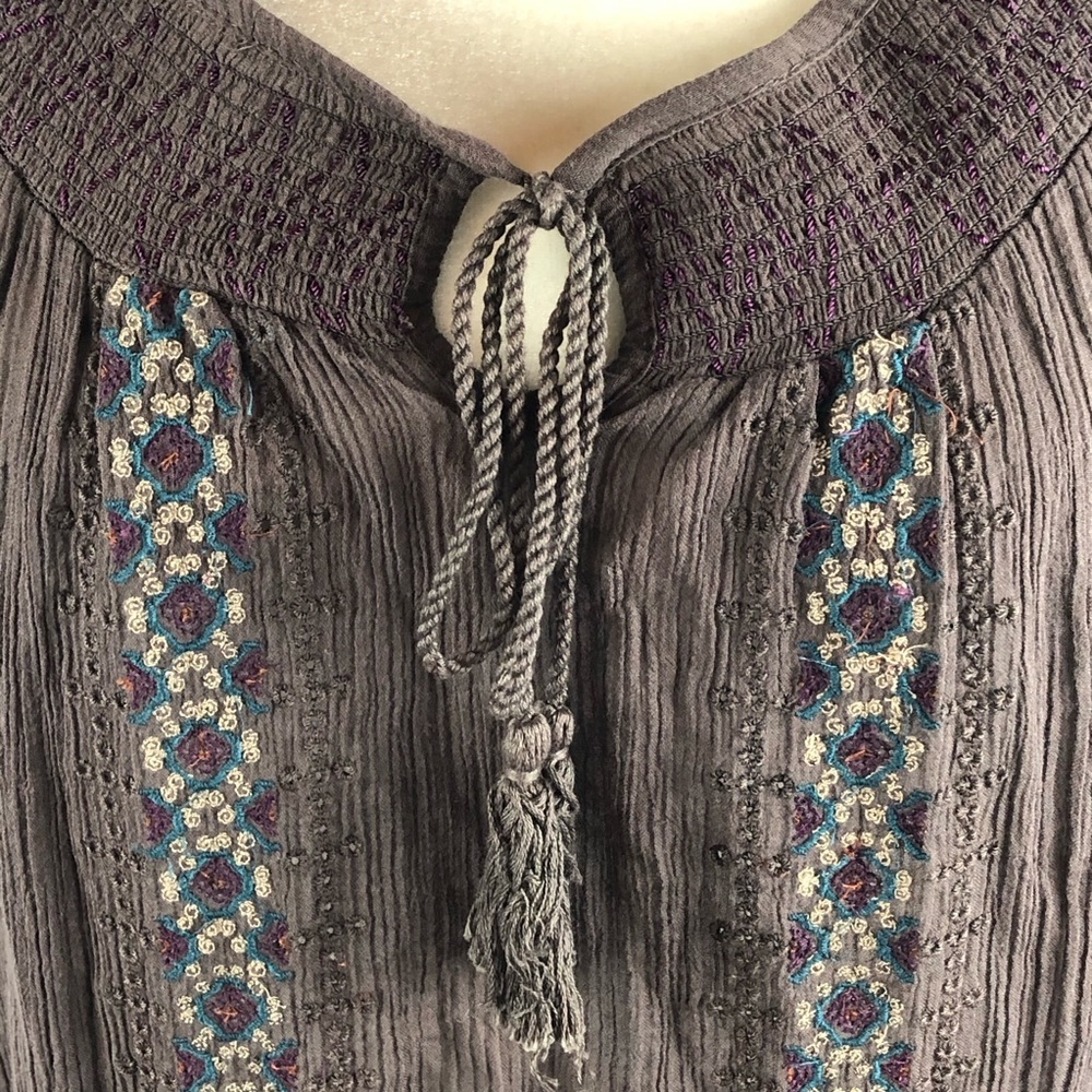 Nine West Vintage America Jeans Embroidered Top - Picture 3 of 9